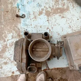 заслонка ауди а4