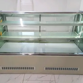 Ugur witrina holadilnik