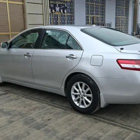 Toyota Camry 2010