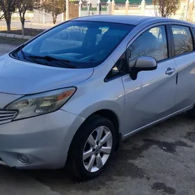 Nissan Versa Note 2013