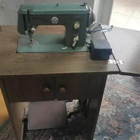 швейная машинка