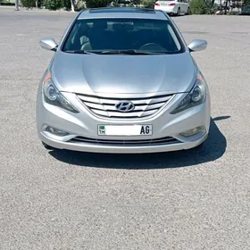 Hyundai Sonata 2011