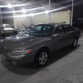 Toyota Camry 1997