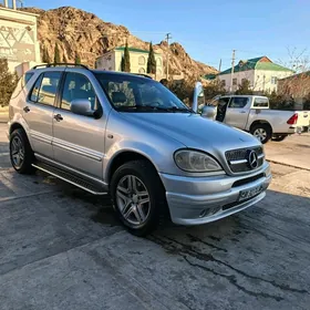 Mercedes-Benz ML400 2000