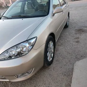 Toyota Camry 2004