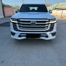 Toyota Land Cruiser 2022