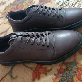 Erkek kozha ayakgaplary