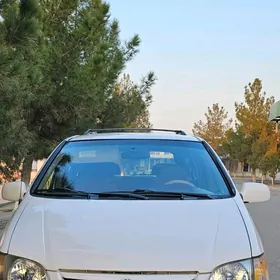 Toyota Sienna 2001