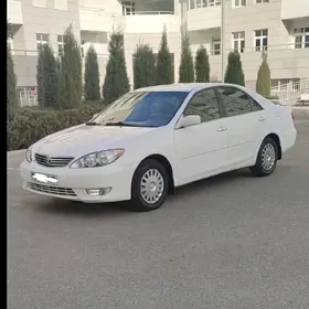 Toyota Camry 2004