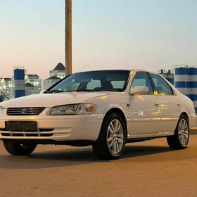 Toyota Camry 2000
