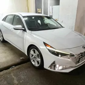 Hyundai Elantra 2020