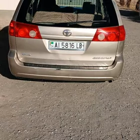 Toyota Sienna 2006