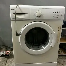 продаю стиральную машинку