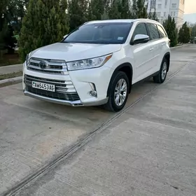 Toyota Highlander 2019
