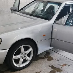 Mercedes-Benz 500SEL 1992