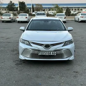 Toyota Camry 2020