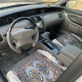 Toyota Avalon 2000