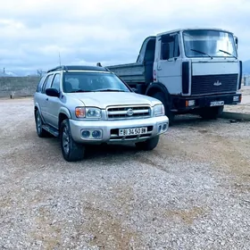 Nissan Pathfinder 2004