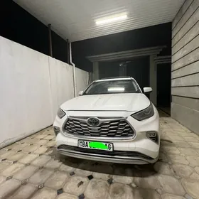 Toyota Highlander 2020