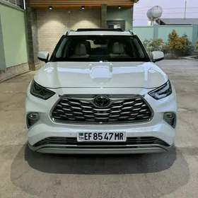 Toyota Highlander 2023