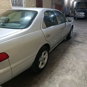 Toyota Camry 2000