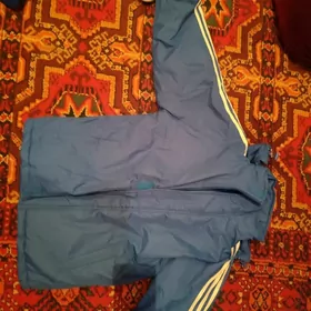 sport esik komplekt geyilmedik