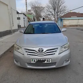 Toyota Camry 2011