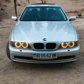 BMW E39 2001