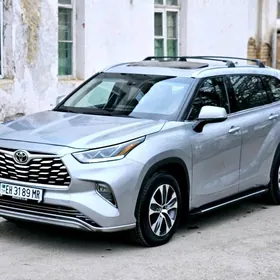 Toyota Highlander 2020