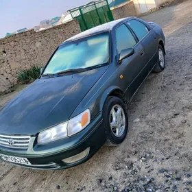 Toyota Camry 2000