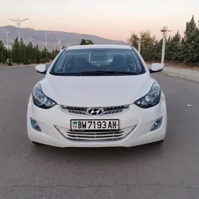 Hyundai Elantra 2011
