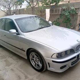 BMW E39 2001