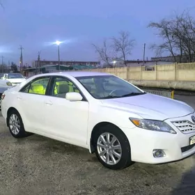 Toyota Camry 2010