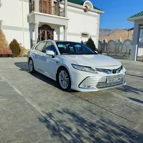 Toyota Camry 2018
