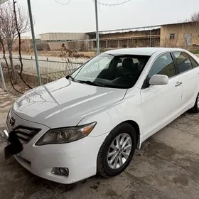 Toyota Camry 2010