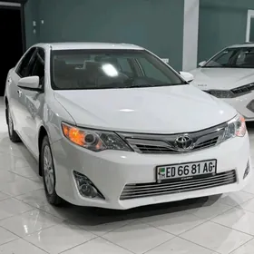 Toyota Camry 2012