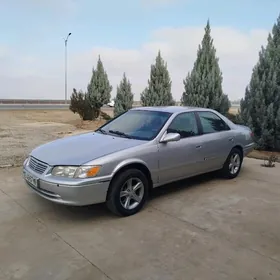 Toyota Camry 2000