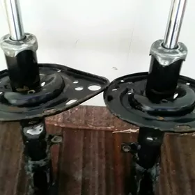 Amortizator Амортизатор Toyota