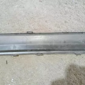 Yzky bampyrda oturyan tunnik