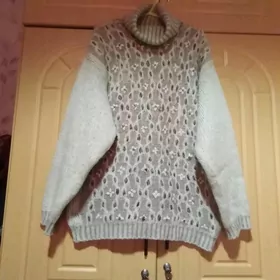 Свитер чистая шерсть
