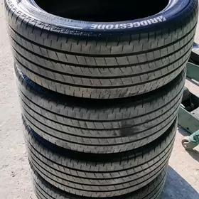 Bredistone 235 45 18 ýyly 24