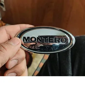 Emblema montero