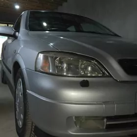 Opel Astra 2000