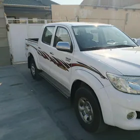 Toyota Hilux 2014