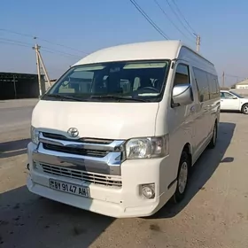 Toyota Hiace 2017