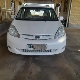 Toyota Sienna 2008