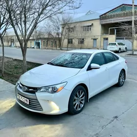 Toyota Camry 2016