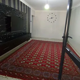 Аренда. 11микр.1этаж. 2комн