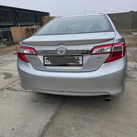 Toyota Camry 2013
