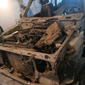 Mitsubishi Pajero 1993